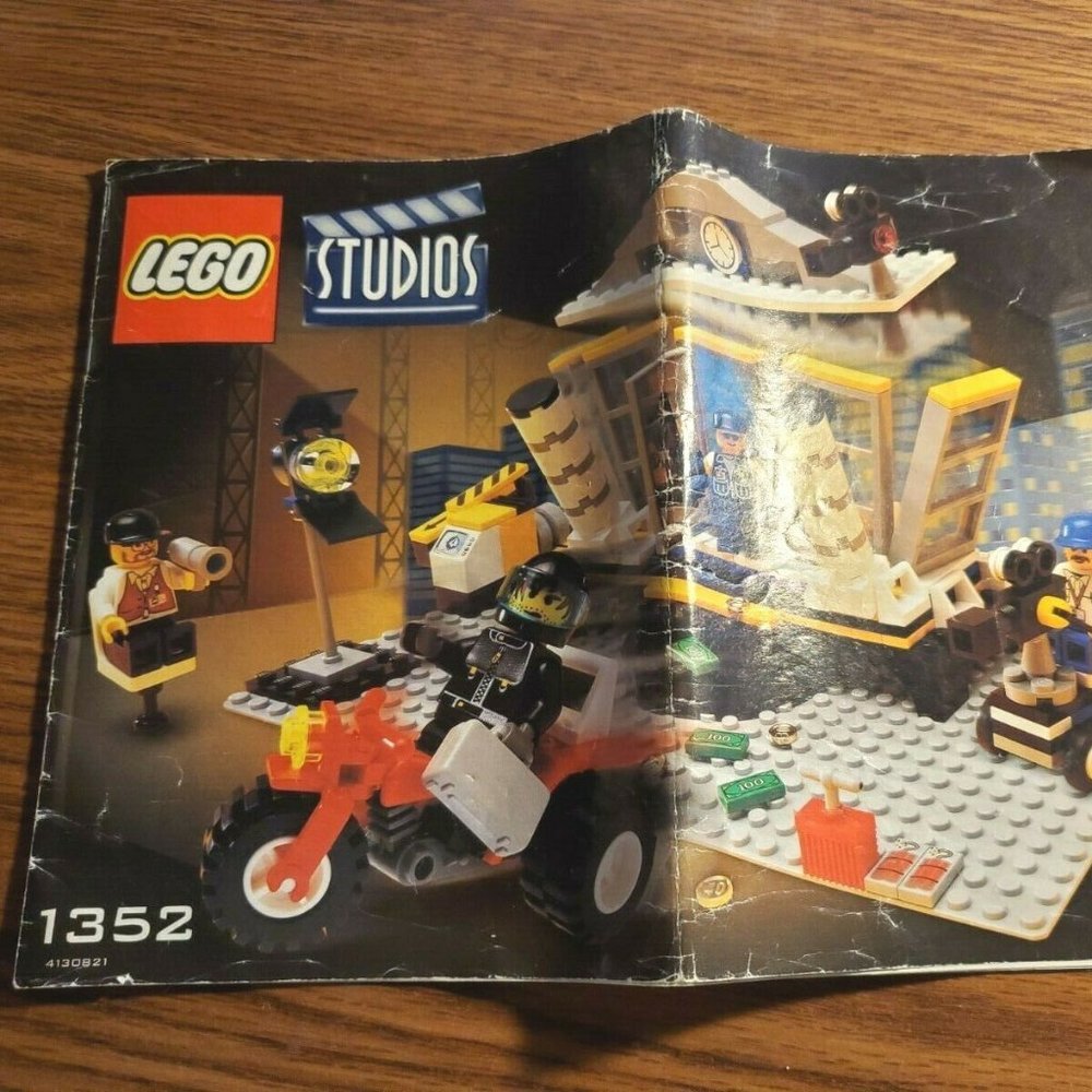 LEGO Studios Explosion Studio (1352) INSTRUCTION MANUAL BOOK ONLY